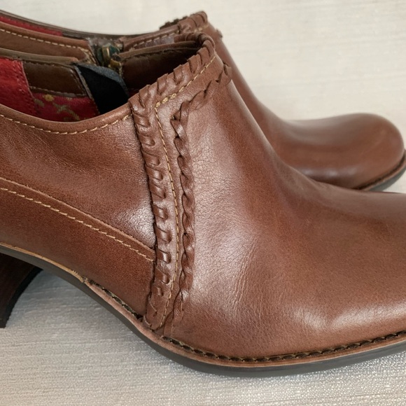 NWOT Liz Claiborne Mohave Brown Leather 
Flex Ankle Boot Woman’s 8.5M - Picture 7 of 14